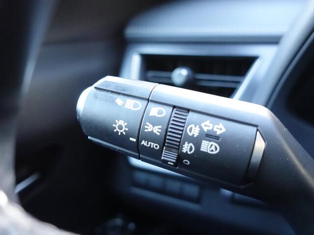 Lexus UX 250h Luxury Line Navigatie,Camera,Keyless,Leer,Stoel+stuurverwarming,PDC
