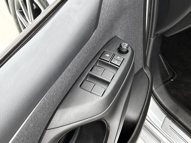 Toyota Yaris 1.5 Hybrid Dynamic | Achteruitrijcamera | Dealeronderhouden |