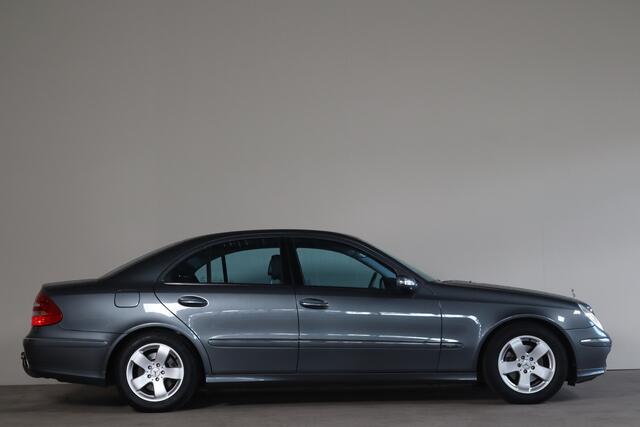 Mercedes-Benz E-Klasse 280 Avantgarde NL-Auto ZEER NETTE AUTO VOLLEDIG ONDERHOUDSVERLEDEN