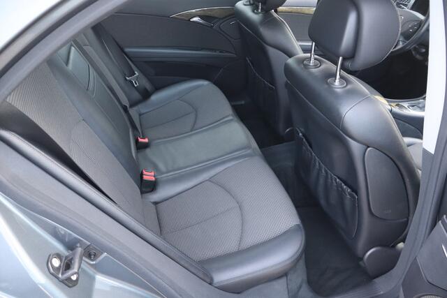 Mercedes-Benz E-Klasse 280 Avantgarde NL-Auto ZEER NETTE AUTO VOLLEDIG ONDERHOUDSVERLEDEN
