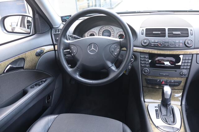 Mercedes-Benz E-Klasse 280 Avantgarde NL-Auto ZEER NETTE AUTO VOLLEDIG ONDERHOUDSVERLEDEN