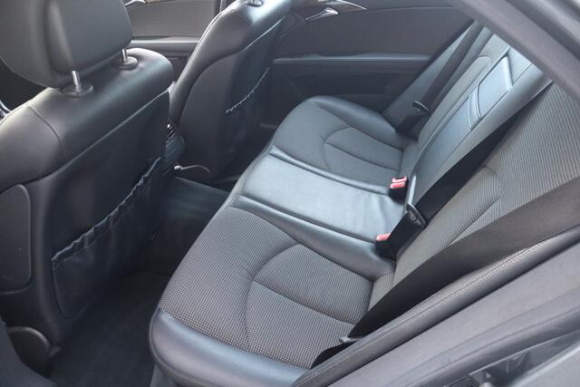 Mercedes-Benz E-Klasse 280 Avantgarde NL-Auto ZEER NETTE AUTO VOLLEDIG ONDERHOUDSVERLEDEN