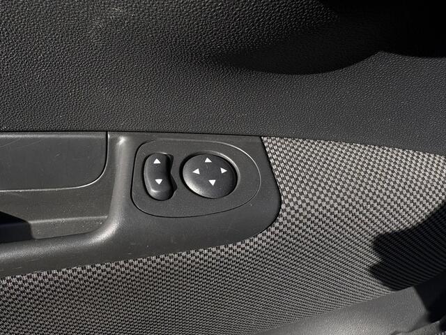 Fiat 500 0.9 TwinAir Lounge | Pano, Cruise, Afn. Trekhaak, Airco, El. Ramen, Bluetooth, El. Spiegels | NAP |