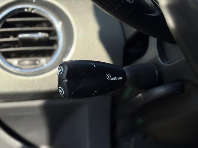 Fiat 500 0.9 TwinAir Lounge | Pano, Cruise, Afn. Trekhaak, Airco, El. Ramen, Bluetooth, El. Spiegels | NAP |