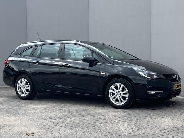 Opel Astra Sports Tourer 1.2 Business Executive Lichtmetalen velgen / Achteruitrijcamera / Navigatie /  Apple Carplay & Android Auto / All season banden / 