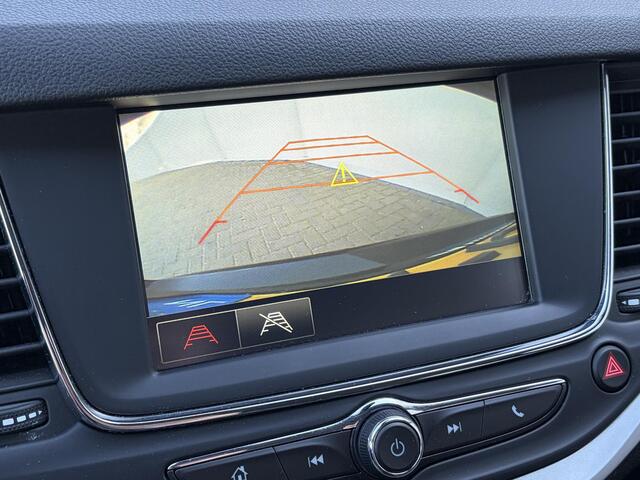 Opel Astra Sports Tourer 1.2 Business Executive Lichtmetalen velgen / Achteruitrijcamera / Navigatie /  Apple Carplay & Android Auto / All season banden / 
