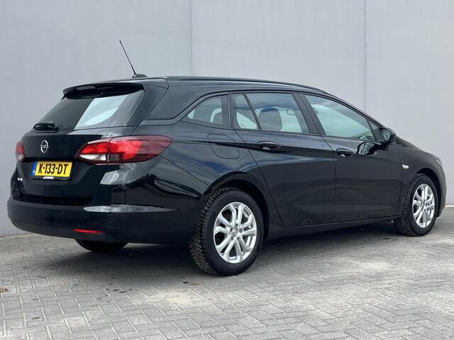 Opel Astra Sports Tourer 1.2 Business Executive Lichtmetalen velgen / Achteruitrijcamera / Navigatie /  Apple Carplay & Android Auto / All season banden / 