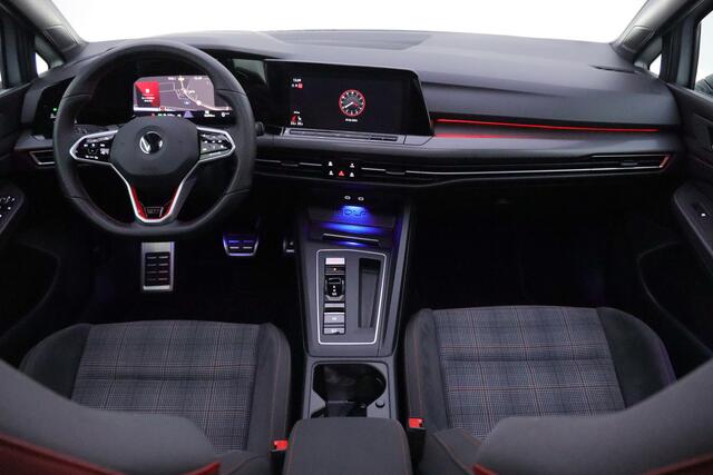 Volkswagen Golf 2.0 GTI DSG 245PK PANO | NAVI | APP CONNECT | TREKH. | STUUR+STOELVERW. | ACC | BLINDSPOT | CAMERA | LMV 18''