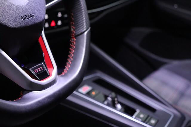 Volkswagen Golf 2.0 GTI DSG 245PK PANO | NAVI | APP CONNECT | TREKH. | STUUR+STOELVERW. | ACC | BLINDSPOT | CAMERA | LMV 18''