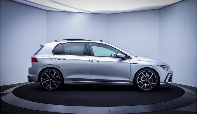 Volkswagen Golf 2.0 GTI DSG 245PK PANO | NAVI | APP CONNECT | TREKH. | STUUR+STOELVERW. | ACC | BLINDSPOT | CAMERA | LMV 18''
