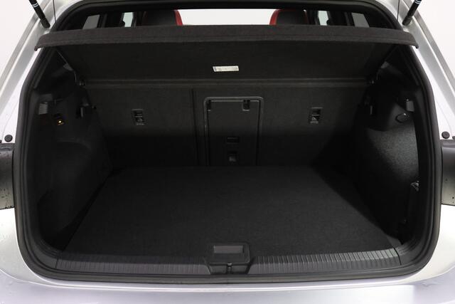 Volkswagen Golf 2.0 GTI DSG 245PK PANO | NAVI | APP CONNECT | TREKH. | STUUR+STOELVERW. | ACC | BLINDSPOT | CAMERA | LMV 18''