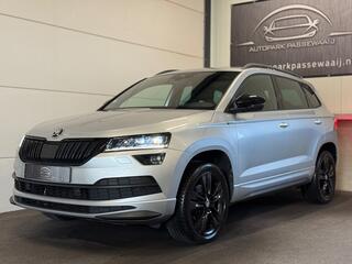 SKODA Karoq 1.5 TSI ACT Sportline Business Pano, ACC, Virtual Cockpit, Apple Carplay, Sfeerverlichting, Navigatie, Climate Control