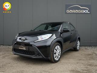 TOYOTA AYGO X 1.0-l-VVT-i Business Dealeronderh. / Smartphone Integratie / DAB radio / Achteruitrijcamera / Keyless Entry