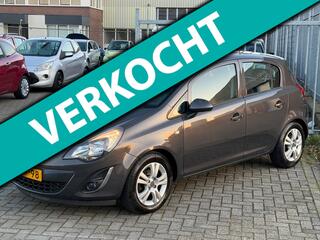 OPEL CORSA 1.4-16V Design Edition 101PK 5 DEURS! NL AUTO NAP! NAVI l STOEL-STUURVERWARMING l CRUISE l PDC l AIRCO! DEALER OH l TOP