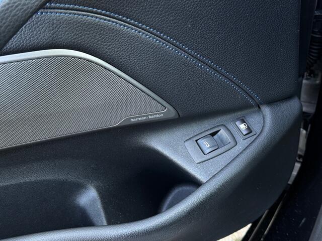 BMW 5-Serie 530e M Sport - Pan dak - Laser LED - stoel/st verwarming - electr trekhaak