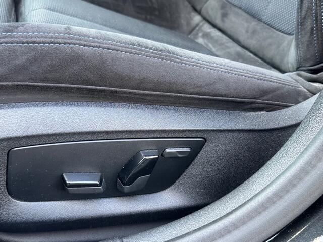 BMW 5-Serie 530e M Sport - Pan dak - Laser LED - stoel/st verwarming - electr trekhaak