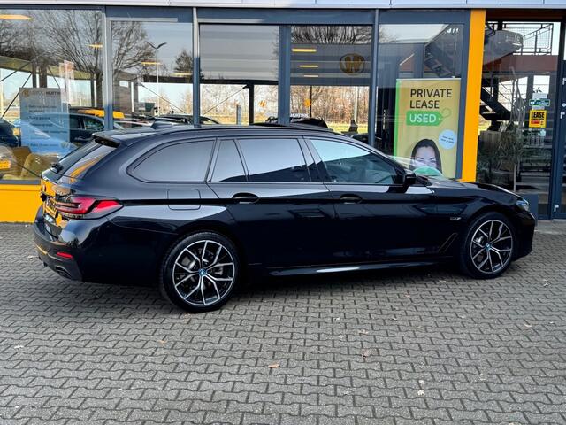BMW 5-Serie 530e M Sport - Pan dak - Laser LED - stoel/st verwarming - electr trekhaak
