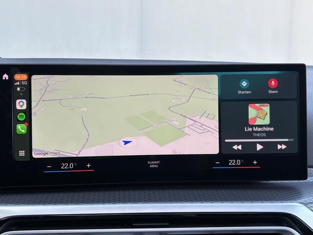 BMW 3-Serie Touring 330e xDrive M Sport PHEV / FACE LIFT / Shadow Line / Panorama dak / Wide Screen / 1500kg Trekgewicht / M-pakket /  Parkeerassistent-pa