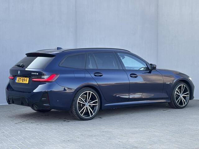 BMW 3-Serie Touring 330e xDrive M Sport PHEV / FACE LIFT / Shadow Line / Panorama dak / Wide Screen / 1500kg Trekgewicht / M-pakket /  Parkeerassistent-pa