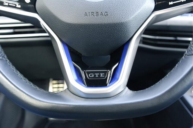 Volkswagen Golf 1.4 eHybrid GTE 245 PK | Urano Grey |  Dealer Onderhouden | Carplay | Keyless