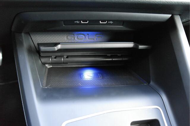 Volkswagen Golf 1.4 eHybrid GTE 245 PK | Urano Grey |  Dealer Onderhouden | Carplay | Keyless