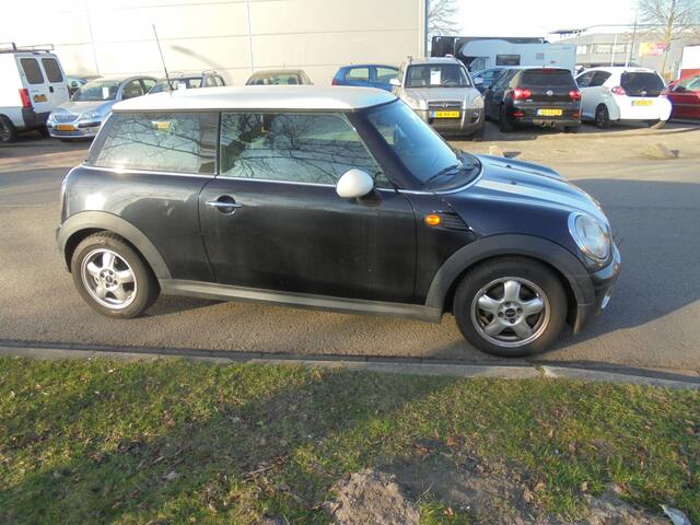 Mini Cooper Mini 1.6 Cooper/AUTOMAAT/AIRCO