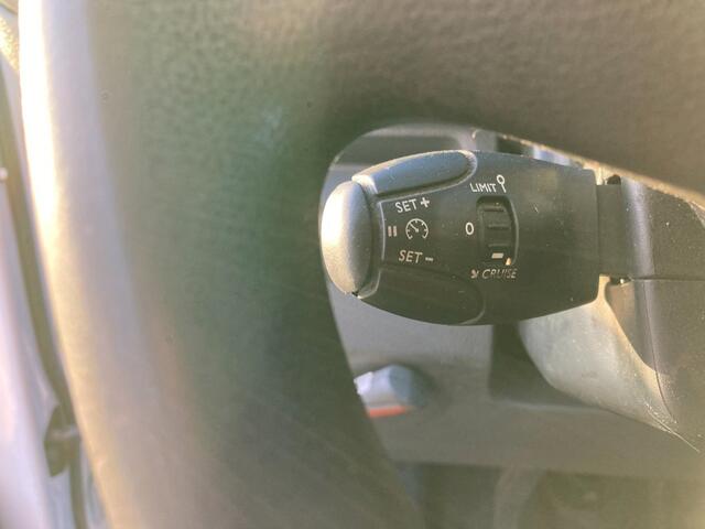 Peugeot Expert 1.5 BlueHDI 100 Standard Pro Airco, Navi,Pdc,..