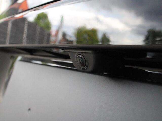 Leapmotor C10 REEV Design 28.4 kWh 215PK Automaat Navigatie, Camera 360, Lichtmetalen velgen, Elektrische Achterklep, Kunstlederen bekleding, Stoel Verwarming &