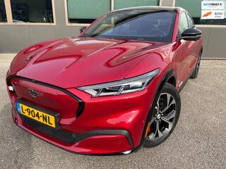 FORD MUSTANG Mach-E Extended AWD 98 kWh 1ste Eig Dealer onderhouden luxe uitvoering!
