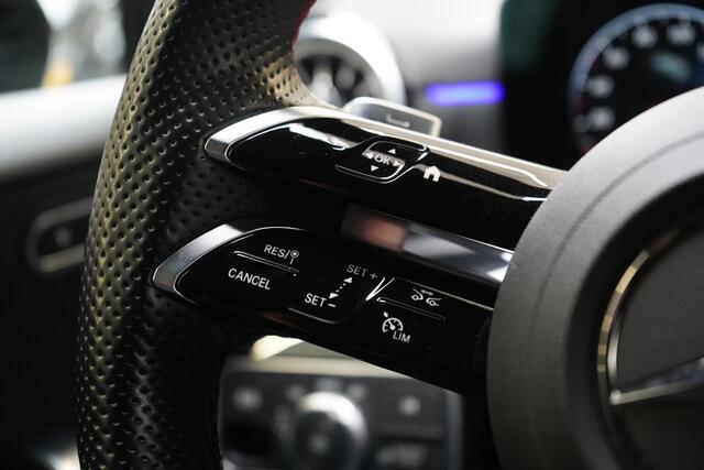 Mercedes-Benz A-Klasse 250 e AMG Line | SoH 96% | Sfeerverlichting | Navigatie | Black pakket | Sportstoelen