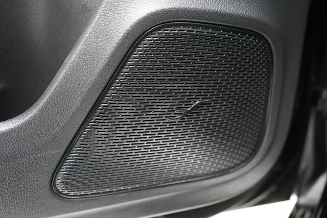 Mercedes-Benz A-Klasse 250 e AMG Line | SoH 96% | Sfeerverlichting | Navigatie | Black pakket | Sportstoelen