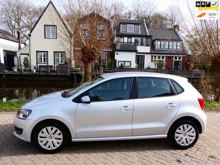 Volkswagen Polo (2009 - 2017)