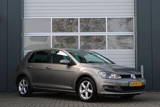 Volkswagen Golf VII