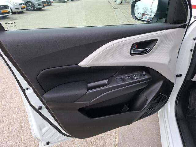 Suzuki Swift 1.2 Select Smart Hybrid | BTW   | Lage km stand | 10 jaar garantie |