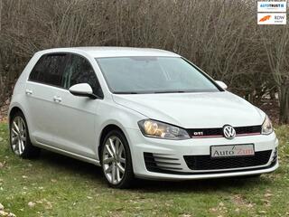 Volkswagen Golf VII