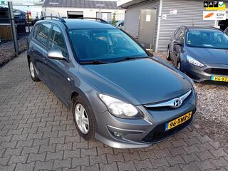 HYUNDAI I 30 CW I30CW 1.4i NIEUWE APK! NIEUWE KOPPELING!