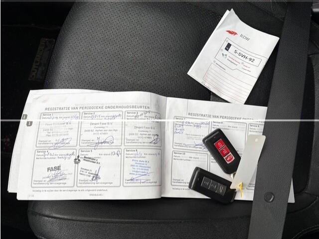 Mitsubishi Outlander 2.0 PHEV instyle+ APK T/M 4-3-2027