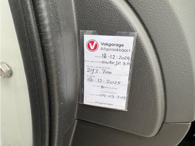 Mitsubishi Outlander 2.0 PHEV instyle+ APK T/M 4-3-2027
