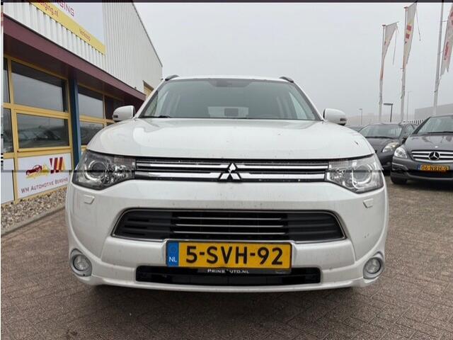 Mitsubishi Outlander 2.0 PHEV instyle+ APK T/M 4-3-2027