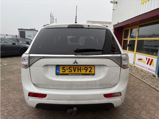 Mitsubishi Outlander 2.0 PHEV instyle+ APK T/M 4-3-2027