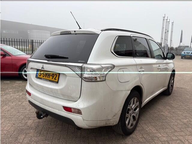 Mitsubishi Outlander 2.0 PHEV instyle+ APK T/M 4-3-2027