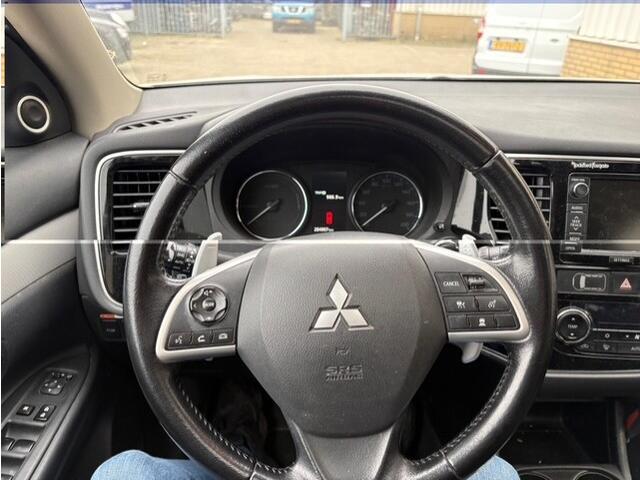 Mitsubishi Outlander 2.0 PHEV instyle+ APK T/M 4-3-2027