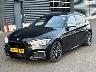 BMW 1-SERIE M135i High Executive Alcantara, Camera, Panoramadak