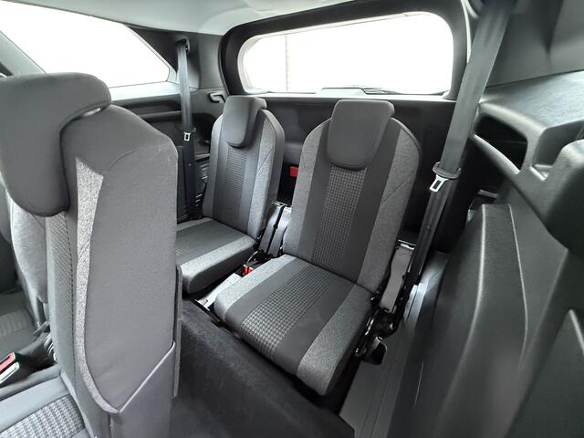 Peugeot 5008 T 131PK Automaat 7-Persoons 360�Camera Apple Carplay Android Navi Ecc Cruise Control Active Pack Business LMV Pdc Bluetooth Isofix Led Verkeersbo