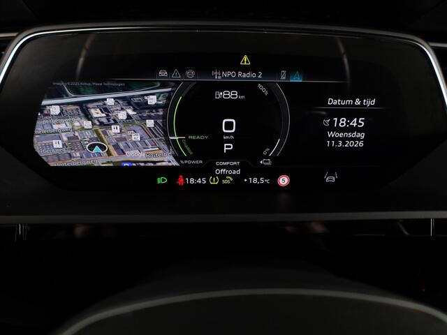 Audi Q8 e-tron 50 quattro Edition 95 kWh 340pk | SOH 96% | Lederen bekleding | | 20 inch lichtmetalen velgen | Elektrisch verstelbare voorstoelen met geheu