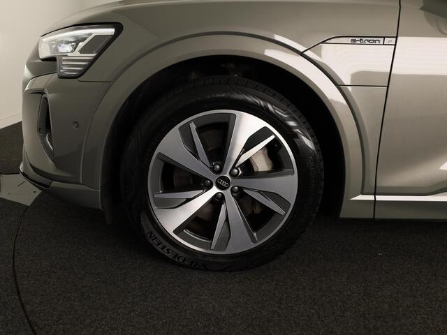 Audi Q8 e-tron 50 quattro Edition 95 kWh 340pk | SOH 96% | Lederen bekleding | | 20 inch lichtmetalen velgen | Elektrisch verstelbare voorstoelen met geheu