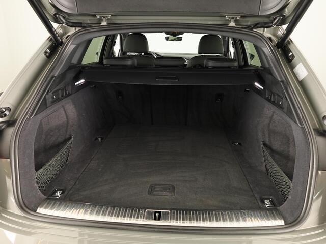 Audi Q8 e-tron 50 quattro Edition 95 kWh 340pk | SOH 96% | Lederen bekleding | | 20 inch lichtmetalen velgen | Elektrisch verstelbare voorstoelen met geheu