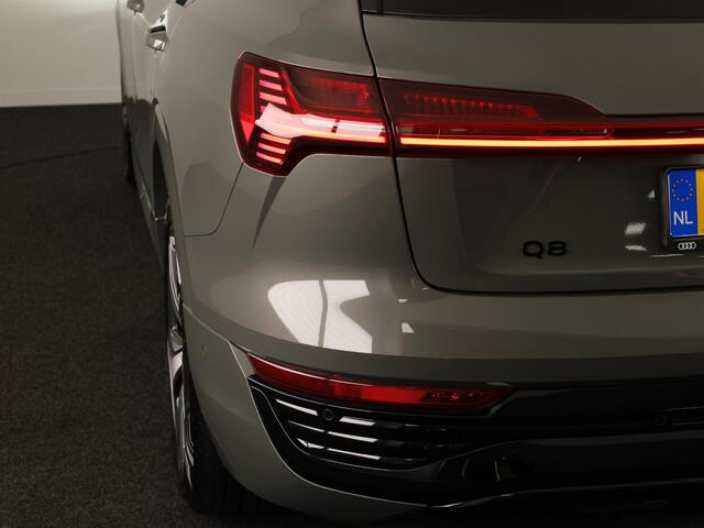 Audi Q8 e-tron 50 quattro Edition 95 kWh 340pk | SOH 96% | Lederen bekleding | | 20 inch lichtmetalen velgen | Elektrisch verstelbare voorstoelen met geheu