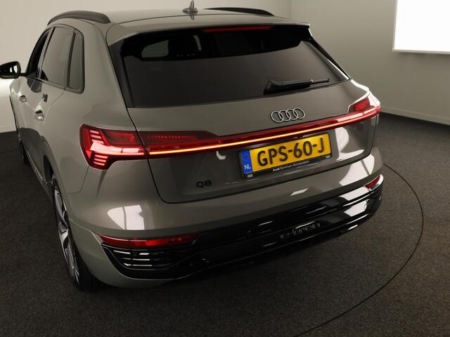 Audi Q8 e-tron 50 quattro Edition 95 kWh 340pk | SOH 96% | Lederen bekleding | | 20 inch lichtmetalen velgen | Elektrisch verstelbare voorstoelen met geheu