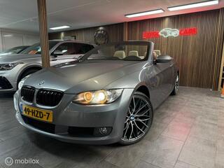 BMW 3-SERIE Cabrio 330i Executive/ Navigatie/ Nappa Leder